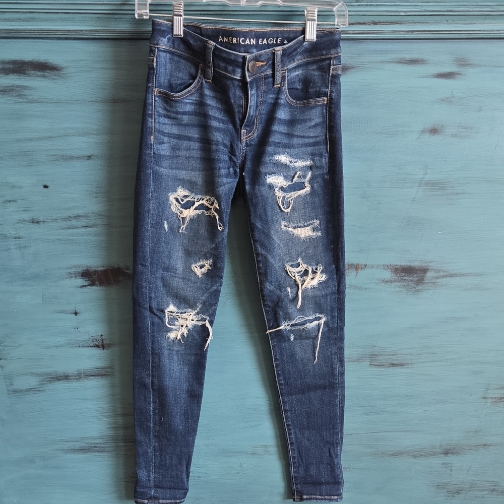 American Eagle Outfitters Women's Ripped Dark Blue Skinny Jeans